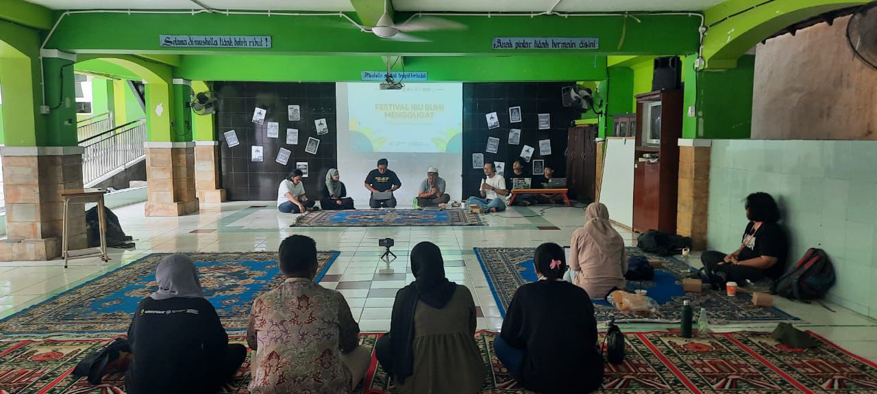 Festival Ibu Bumi Menggugat, bertemakan Ta’awun untuk Keadilan Ekologi, di SD Muhammadiyah 01 Samarinda, pada Minggu, (15/12/2024). (Foto: Yah/Klausa)