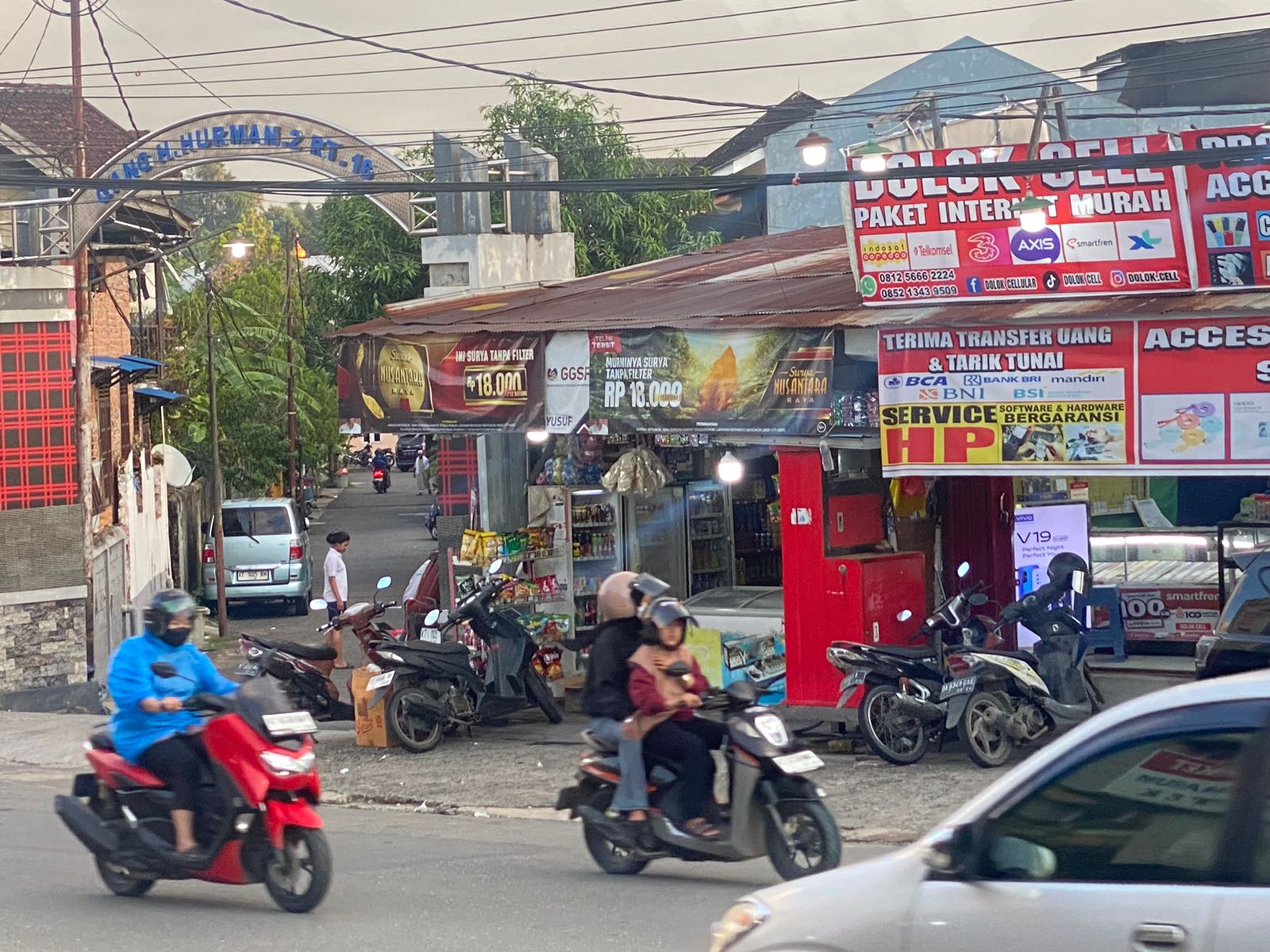 Penjual Pertamini di Kota Samarinda. (Foto: Yah/Klausa)