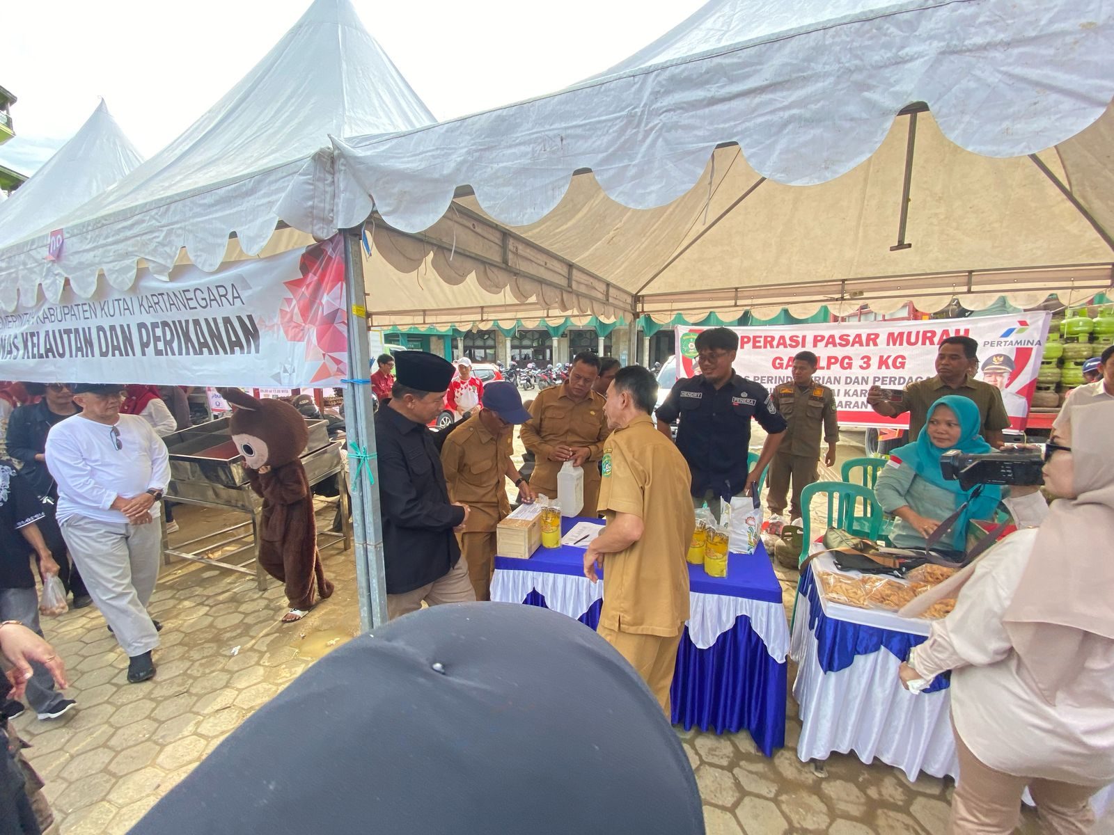 Pasar Murah yang digelar Disperindag Kukar. (Foto: Yah/Klausa)