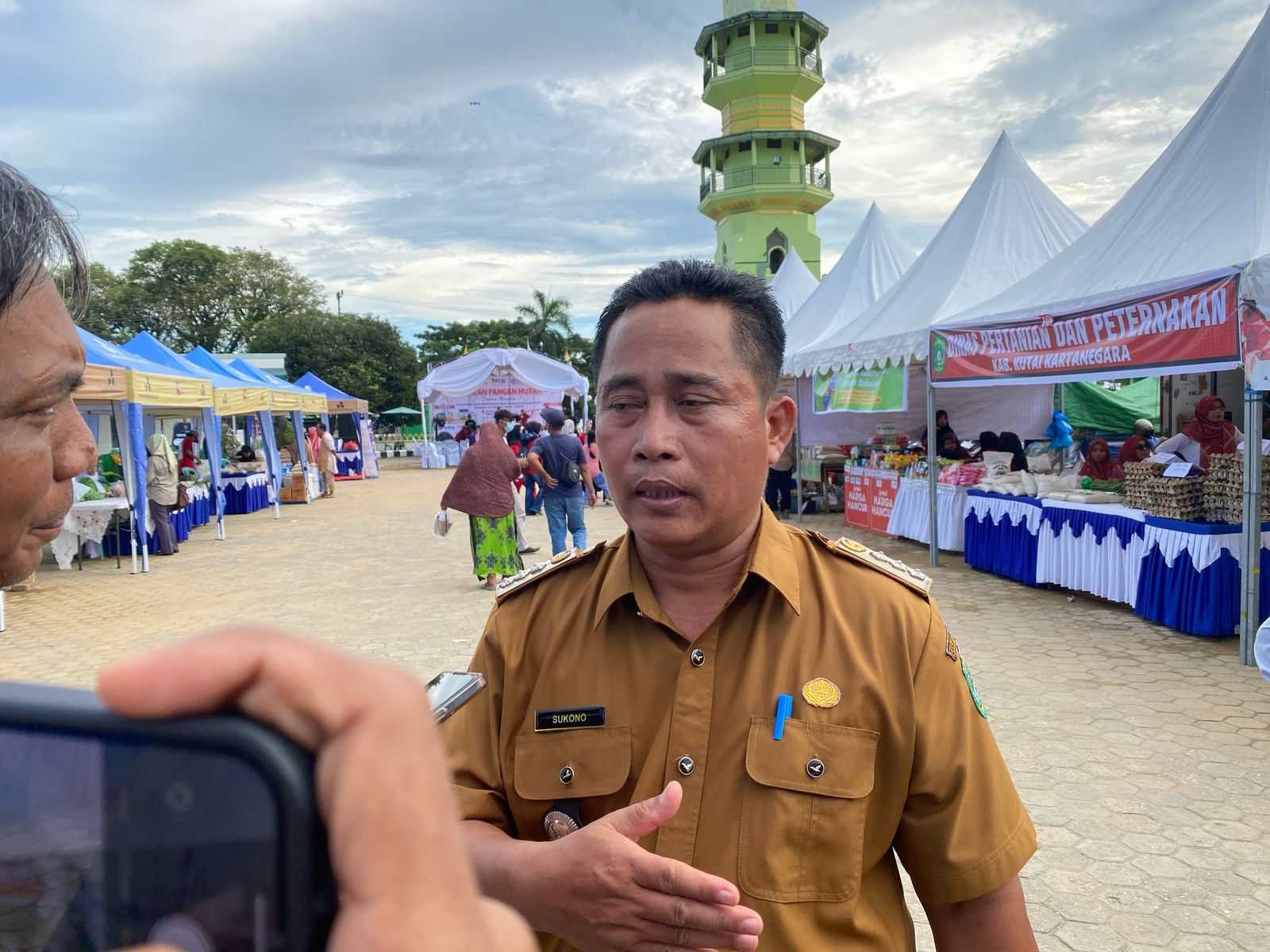 Camat Tenggarong, Sukono. (Foto: Yah/Klausa)