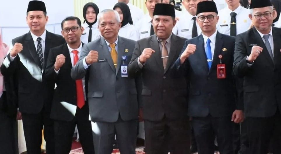 Kepala Bagian Umum dan Keuangan DPRD Kaltim, Hardiyanto, menghadiri acara penyerahan SK pengangkatan Calon Pegawai Negeri Sipil (CPNS) dan Pegawai Pemerintah dengan Perjanjian Kerja (PPPK).
( Foto : Istimewa )