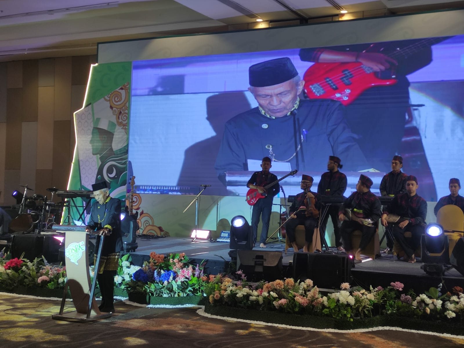 Ketua Dewan Kesenian Daerah (DKD) Kaltim sekaligus Ketua Panitia DSBK 2025, Syafril Teha Noer.
( Foto : Din/Klausa )