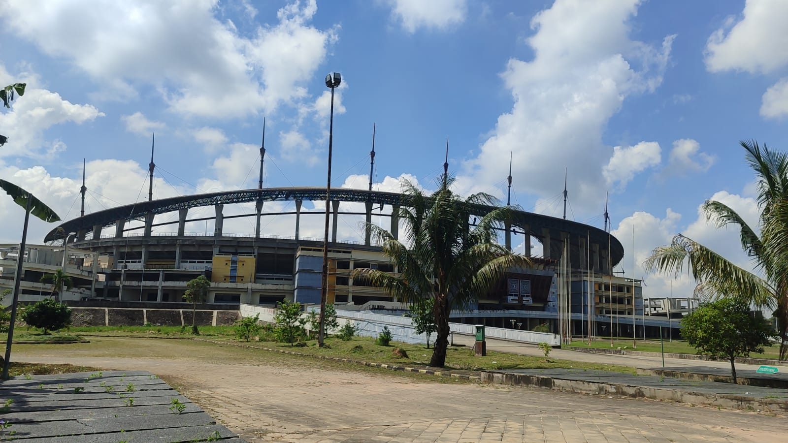 Kondisi Stadion Utama Palaran saat ini. (Foto: Klausa)