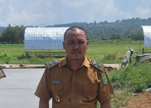 Kepala Desa Loa Raya, Martin. (Foto: Yah/Klausa)