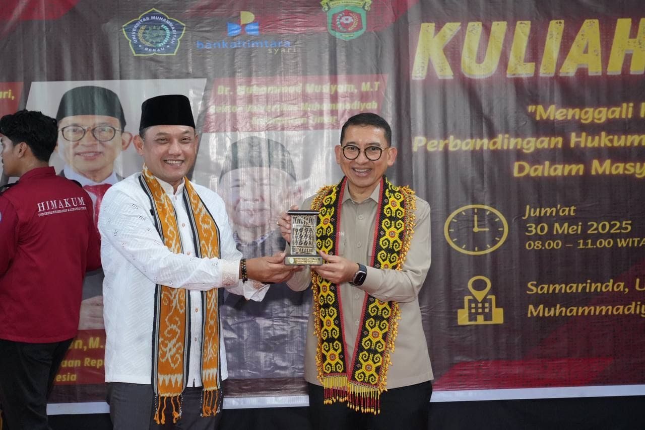 Wakil Gubernur Kalimantan Timur, Seno Aji, secara resmi membuka kuliah umum yang digelar di Kampus Universitas Muhammadiyah Kalimantan Timur (UMKT).
( Foto : Istimewa )