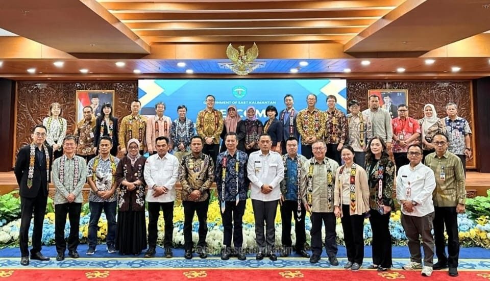 Ketua DPRD Provinsi Kalimantan Timur, Hasanuddin Mas’ud, bersama pemprov Kaltim, hadir dalam dialog bersama delegasi dari Taipei Economic and Trade Office (TETO) Taiwan, di Ruang Ruhui Rahayu, Kantor Gubernur Kalimantan Timur, Jumat (16/5/2025).
( Foto : Istimewa )