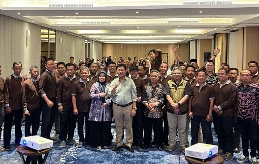 RPJMDes bagi aparatur desa se-Kecamatan Muara Badak pada Sabtu (3/5/25) di Hotel IBIS Samarinda. (Foto: Yah/Klausa)