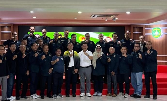 Sekda Kukar, Sunggono hadir dan mengukuhkan kepengurusan PELTI Kukar periode 2024-2028 di ruang serbaguna Sekretariat DPRD Kukar, Sabtu (17/5/2025). (Foto: Yah/Klausa)