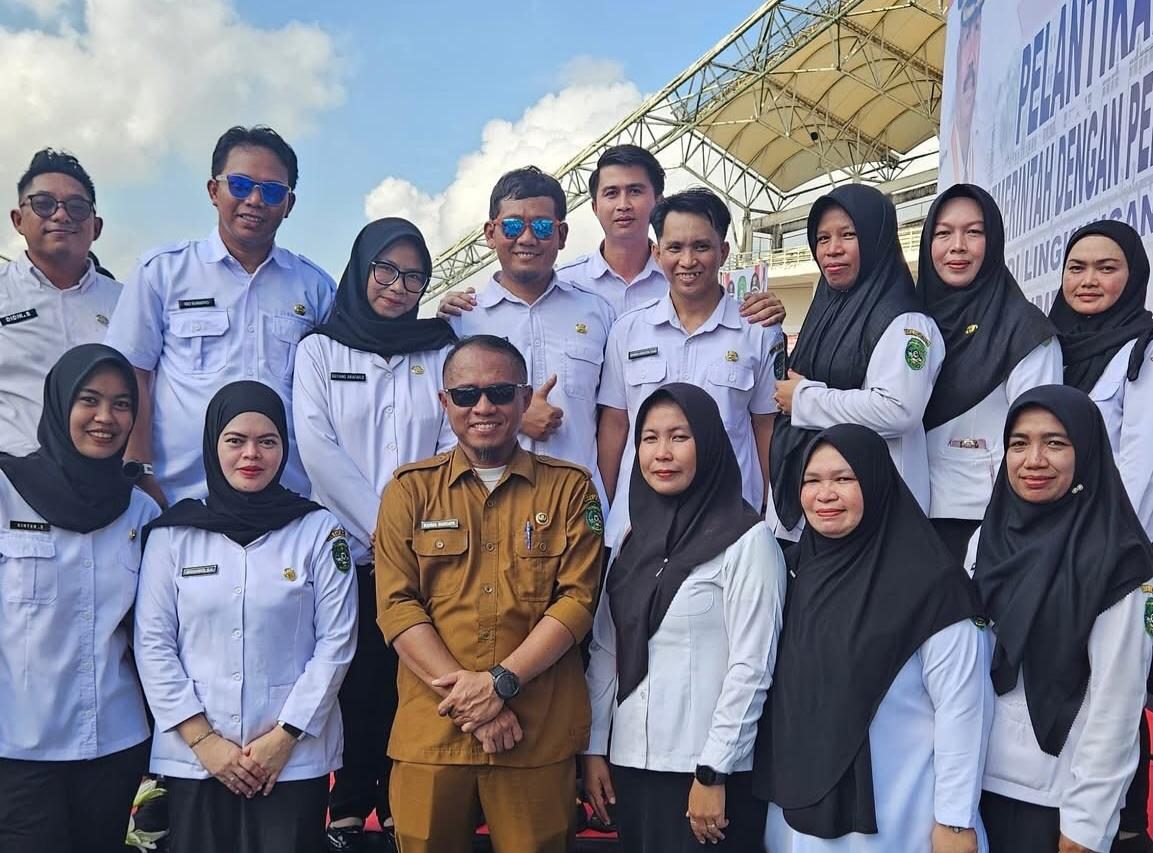 PPPK di Kutai Kartanegara resmi dilantik dalam upacara yang digelar di Stadion Aji Imbut, Senin (26/5/2025). (Foto: Yah/Klausa)