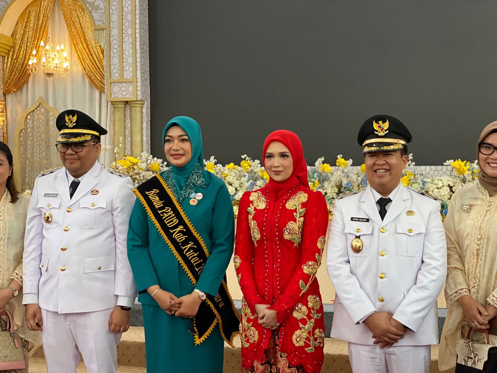 Bupati Kukar, Aulia Rahman Basri dan Wakil Bupati Kukar, Rendi Solihin Setelah Pelantikan di Gedung Odah Etam, Kompleks Kantor Gubernur Kaltim, Jalan Gajah Mada, Senin (23/6/2025). (Foto: Yah/Klausa)