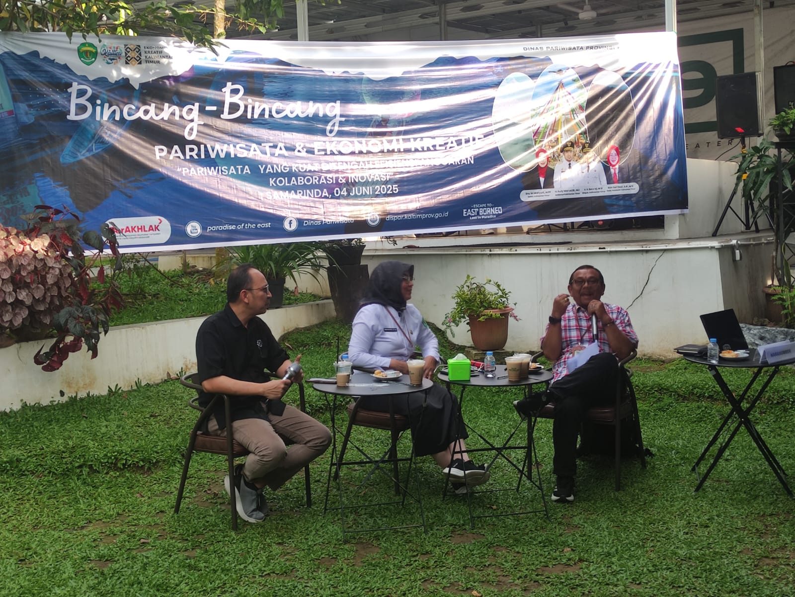 Diskusi publik bertajuk “Pariwisata yang Kuat di Tengah Efisiensi Anggaran: Kolaborasi dan Inovasi” yang digelar di 29 Coffee & Eatery, Samarinda, Rabu (4/6/2025).
( Foto : Din/Klausa )