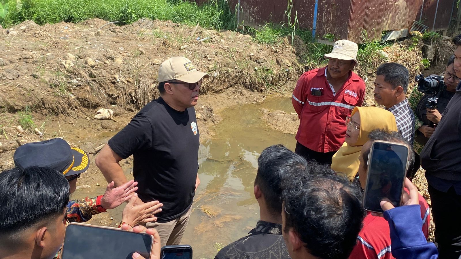 Wali Kota Samarinda, Andi Harun saat tinjauan ke Kelurahan Mugirejo. (Foto: Yah/Klausa)