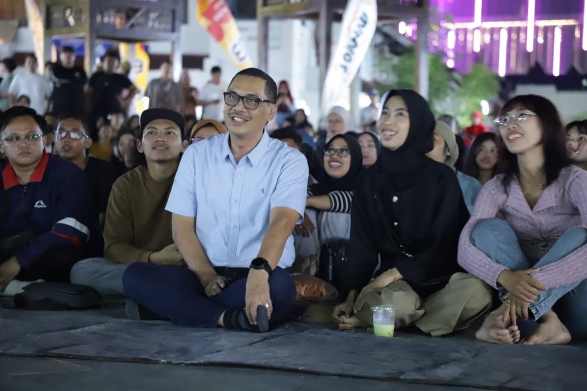 Kepala Diskominfo Kaltim, M. Faisal, dalam acara Bioskop Terapung, di Citra Niaga Samarinda.
( Foto : Istimewa)