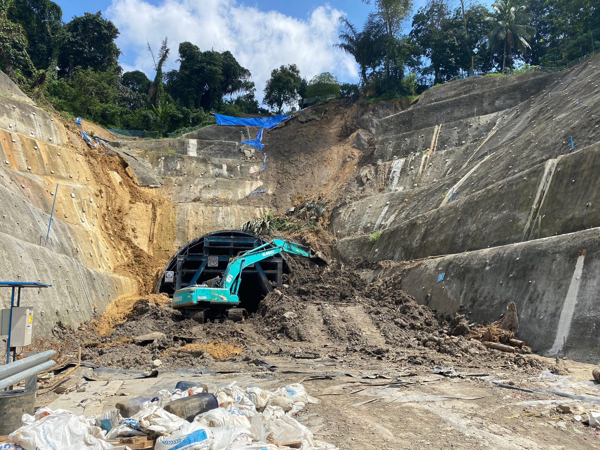 Terowongan Samarinda Longsor. (Yah/Klausa)